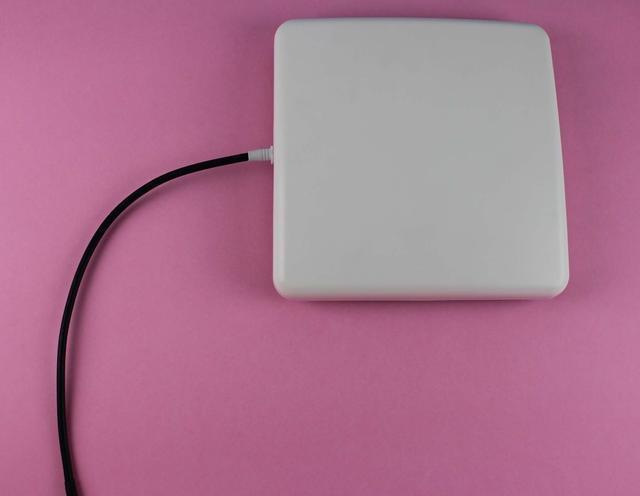 無(wú)人機(jī)天線